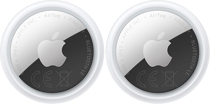 Apple AirTag (seconda generazione): utile per localizzare portachiavi, portafogli e molto altro; funziona emettendo un suono; si configura con un semplice tap da iPhone o iPad